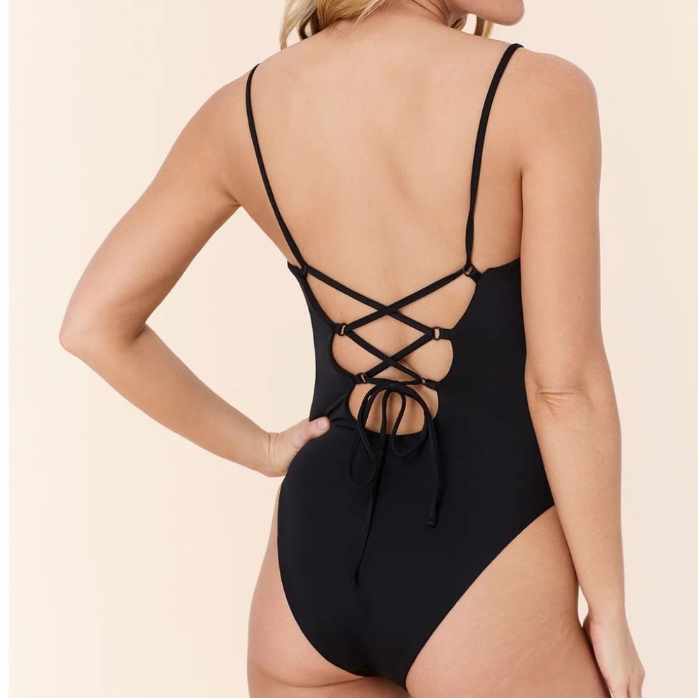 Andie The Cabarete One Piece Swimsuit Black size M‎ NWOT